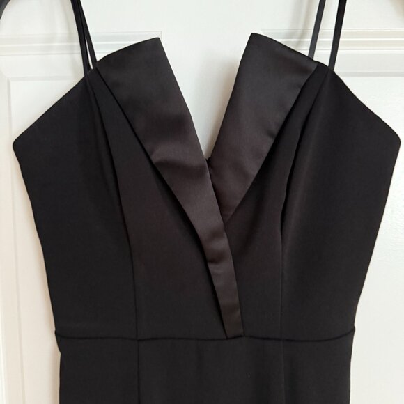 Elegant Black Strapless Deep V Tuxedo dress Size 2 - Picture 9 of 9